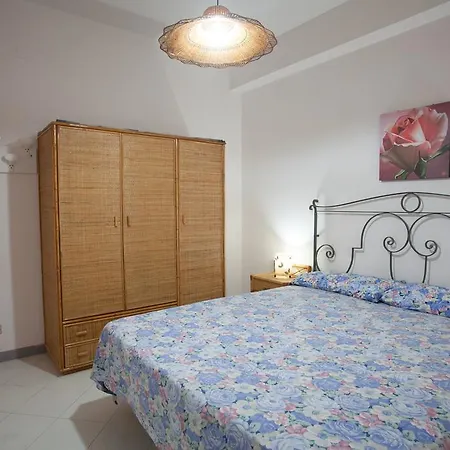Lombardo Apartment *